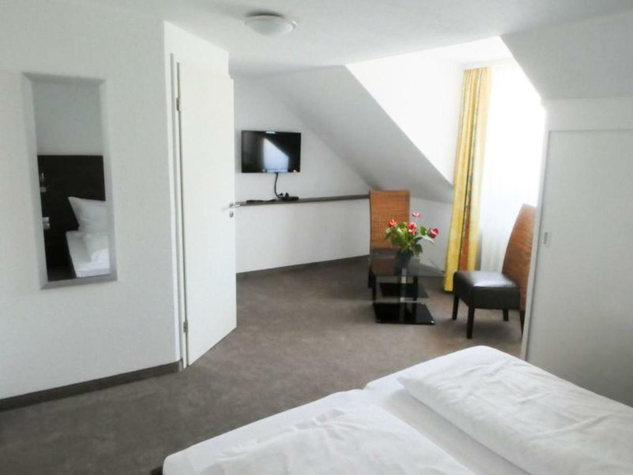 Gasthaus Zur Alten Post Hemmenhofen Esterno foto
